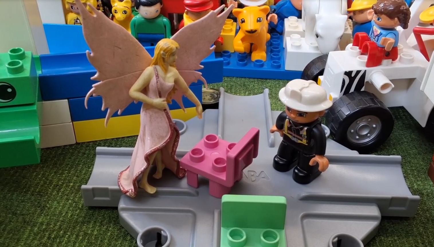 Spielfiguren heiraten