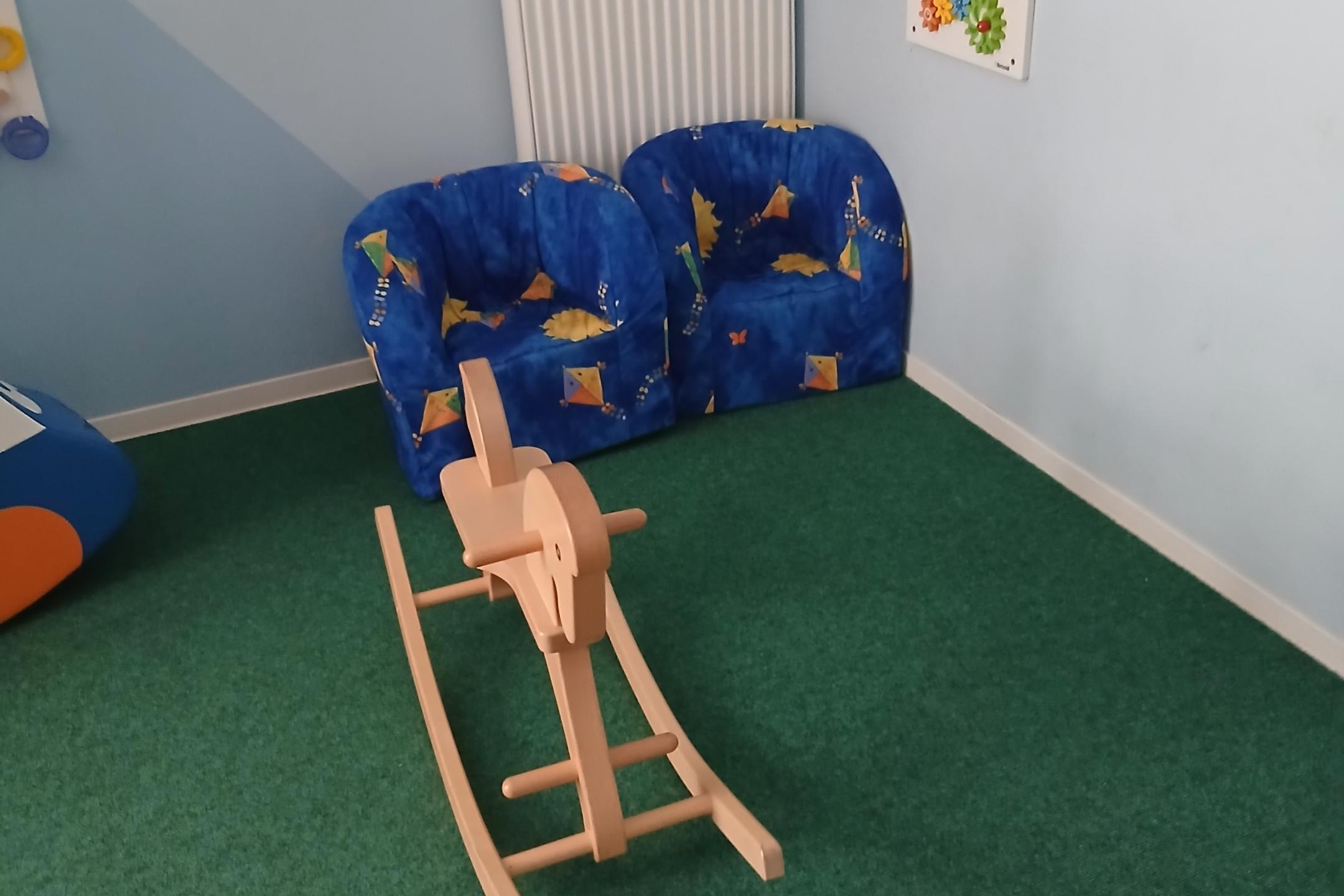 Schaukelpferd U3